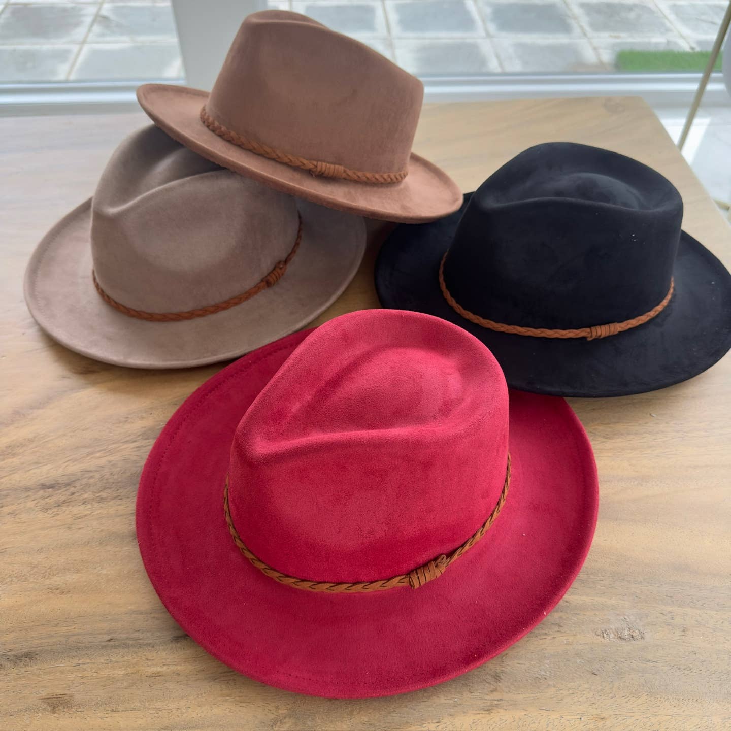 Queens INC - Wholesale Hat Accessory - Women's - Stiff Brim Rancher in  Suede Hat W/ Braided Suede Belt (Copy)14