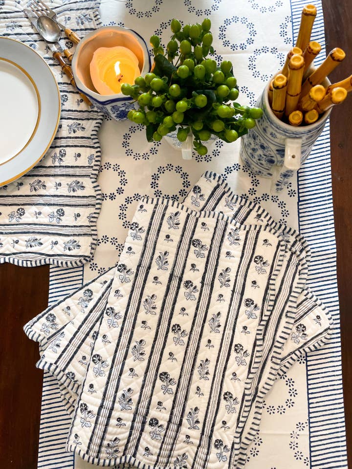 Immaculata | Placemats voor wholesale door Lovely Lady Linens