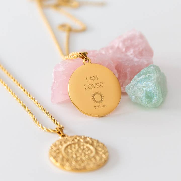 Divasya - Wholesale Pendant/Charm Necklace - Necklace with Mandala Pendant | gold-plated | I am loved1