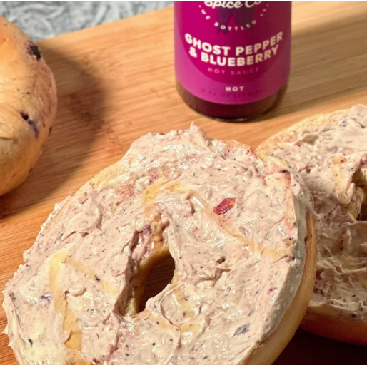 Bravado Spice Co. - Vendita all'ingrosso Salse piccanti - Confezione da 6 salse piccanti al peperoncino fantasma e mirtillo HOT ONES S32