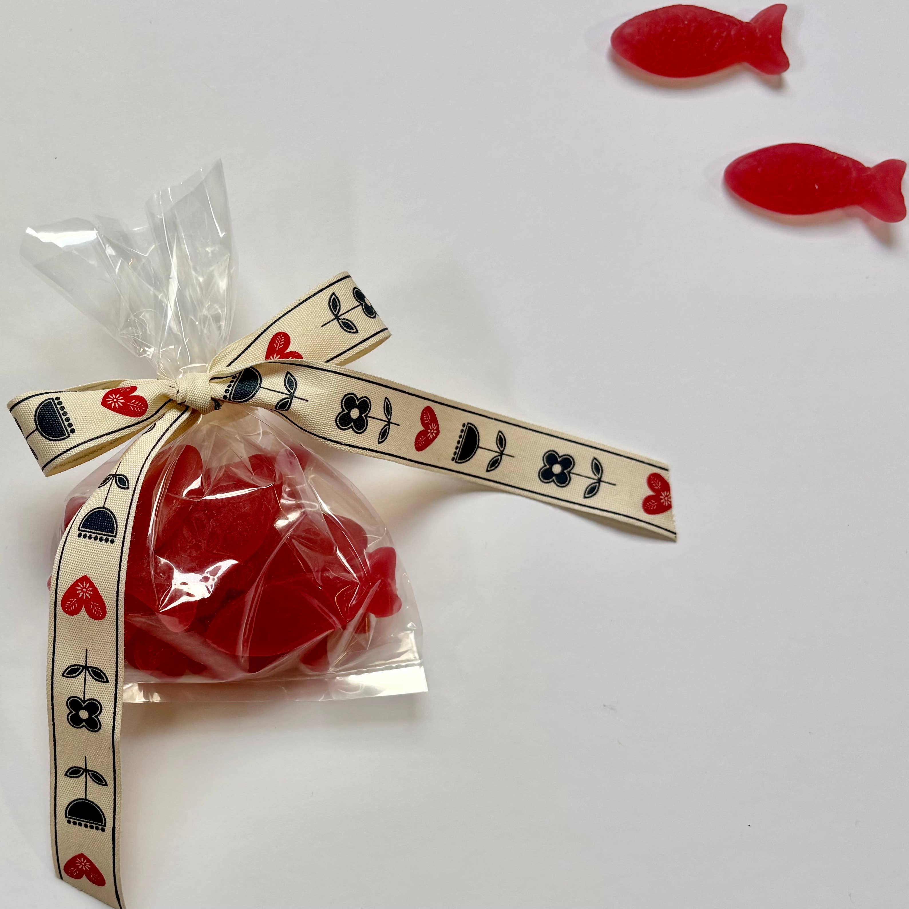 Scandinavian Hearts - Wholesale Ribbon - Gift Wrapping - Scandinavian Floral Folk Art Cotton Ribbon (5 yards)2