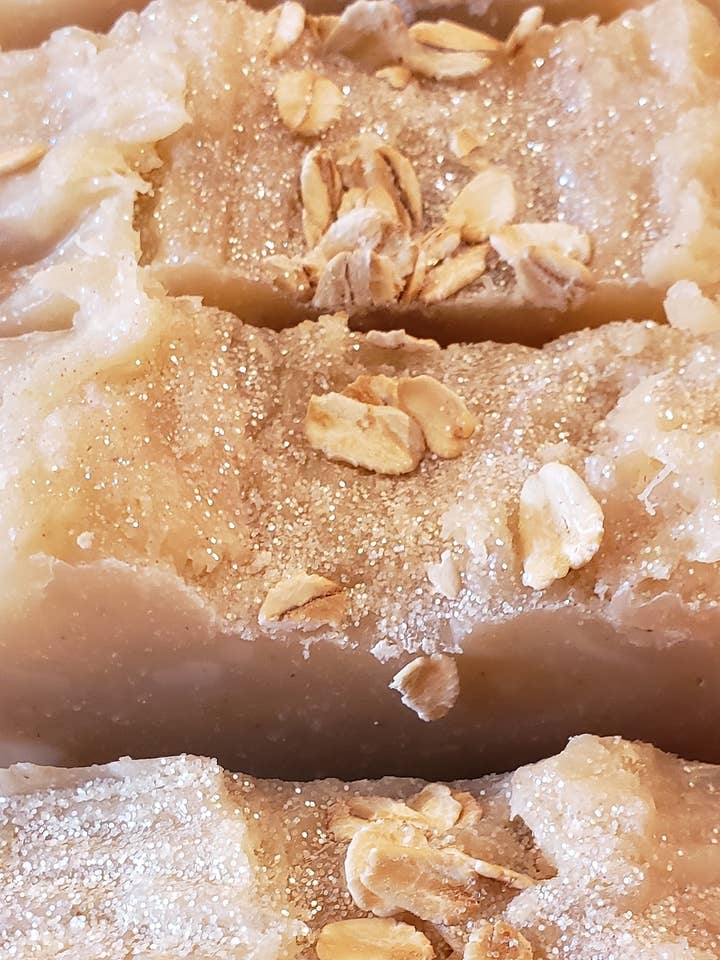Savons à l'avoine, au miel et au lait. pour la vente par Lala's Soaps