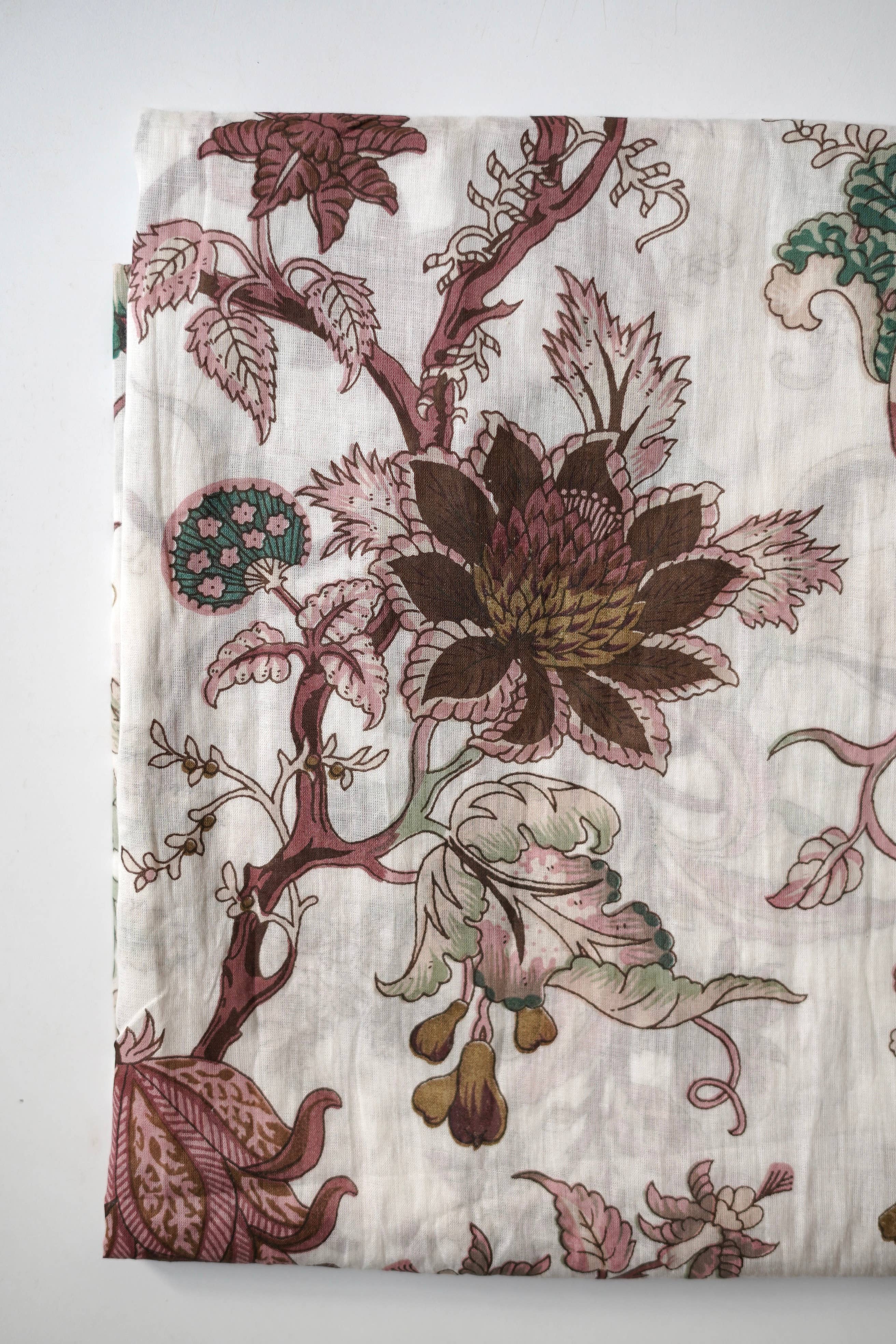 Annahmol - Wholesale Curtain - Vintage Inspired Botanical Sheer Curtains: Assorted Prints70