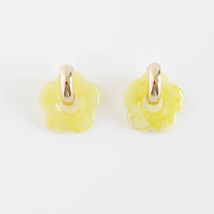 LYHO - Wholesale Huggie Earrings - Glassy Daisy Earrings | Handmade clay jewelry | LYHO4