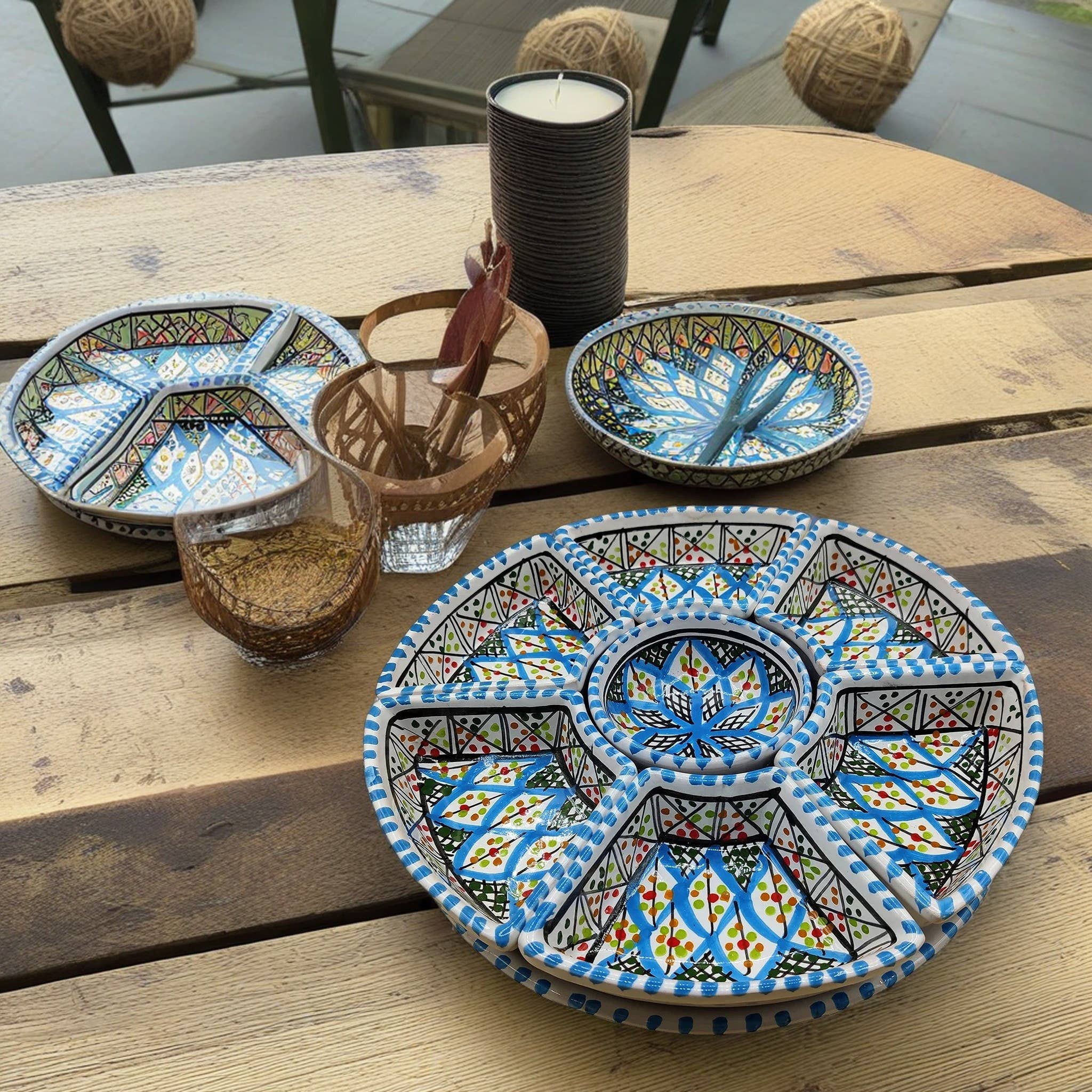 Etnico del Mondo – wholesale Förrättsservering – Rund Keramikförrättsbricka från Tunisien, handmålad #53