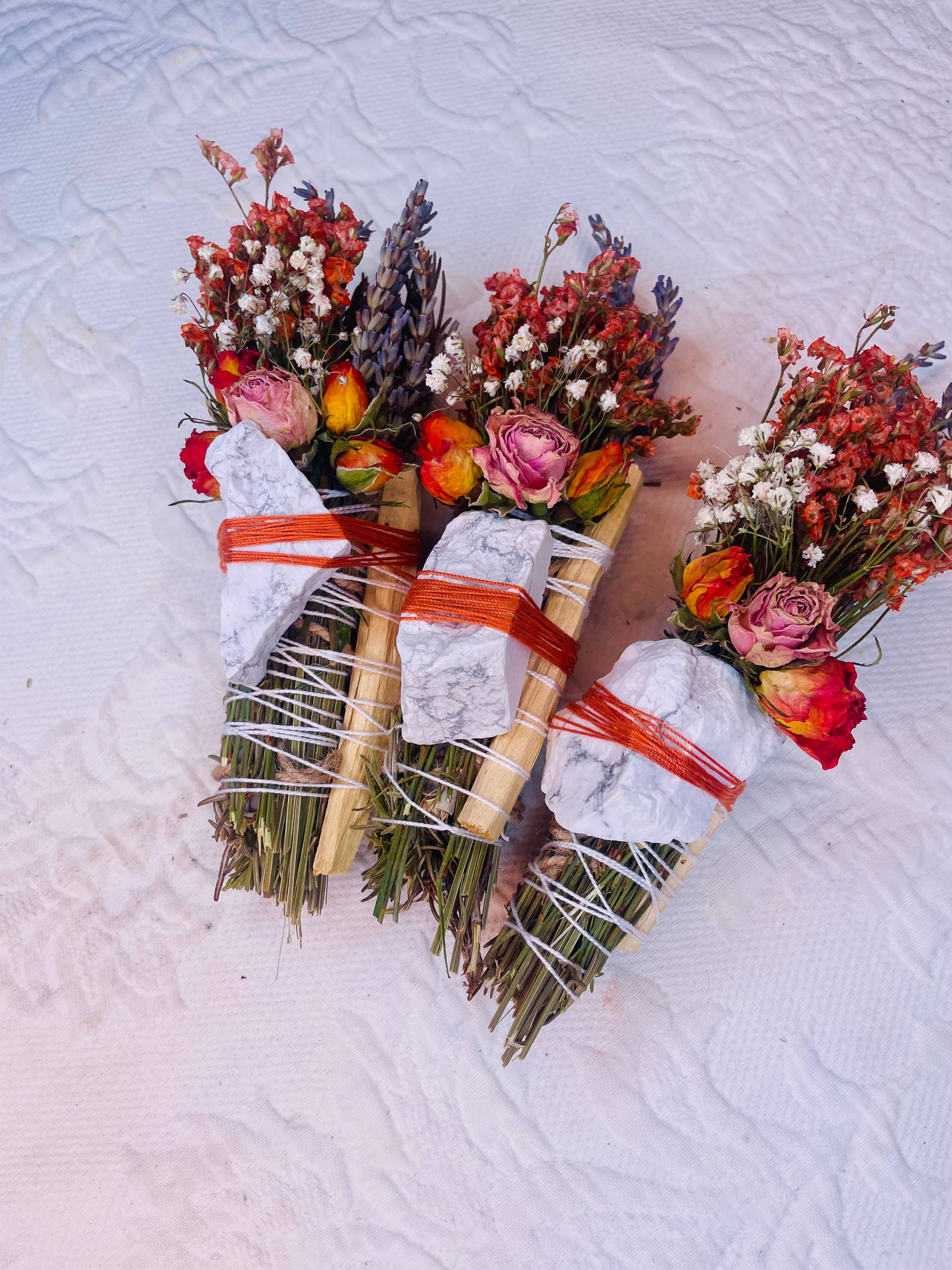 CharlieHaze - Wholesale Sage Bundle - White Howlite, Palo Santo, Rosemary, White Sage, Lavender an2
