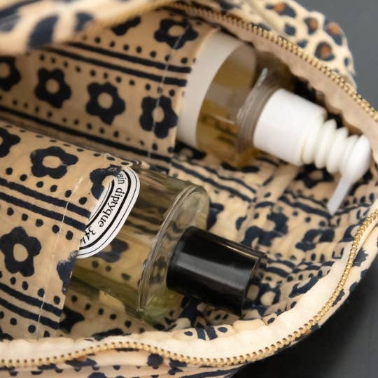 Love Explorers - Wholesale Toiletry Bag - Women's - Toiletry bag - beige leopard