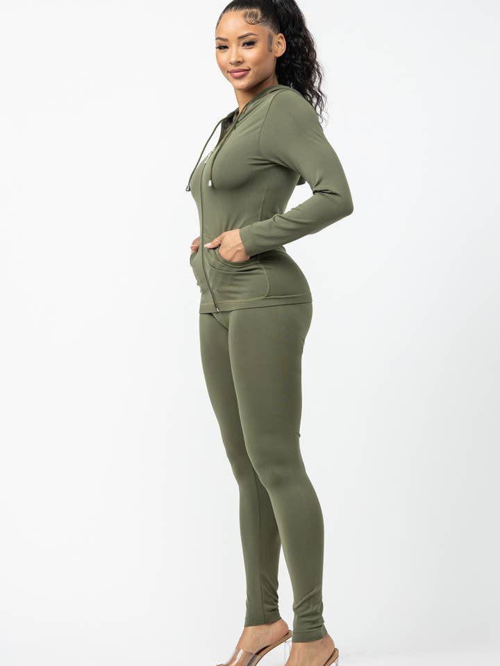 Julia by LoveJ - Wholesale Top & pants set (NOT Loungewear) – Women's - Seamless Zip Up Hoodie Jacket And Leggings Set22