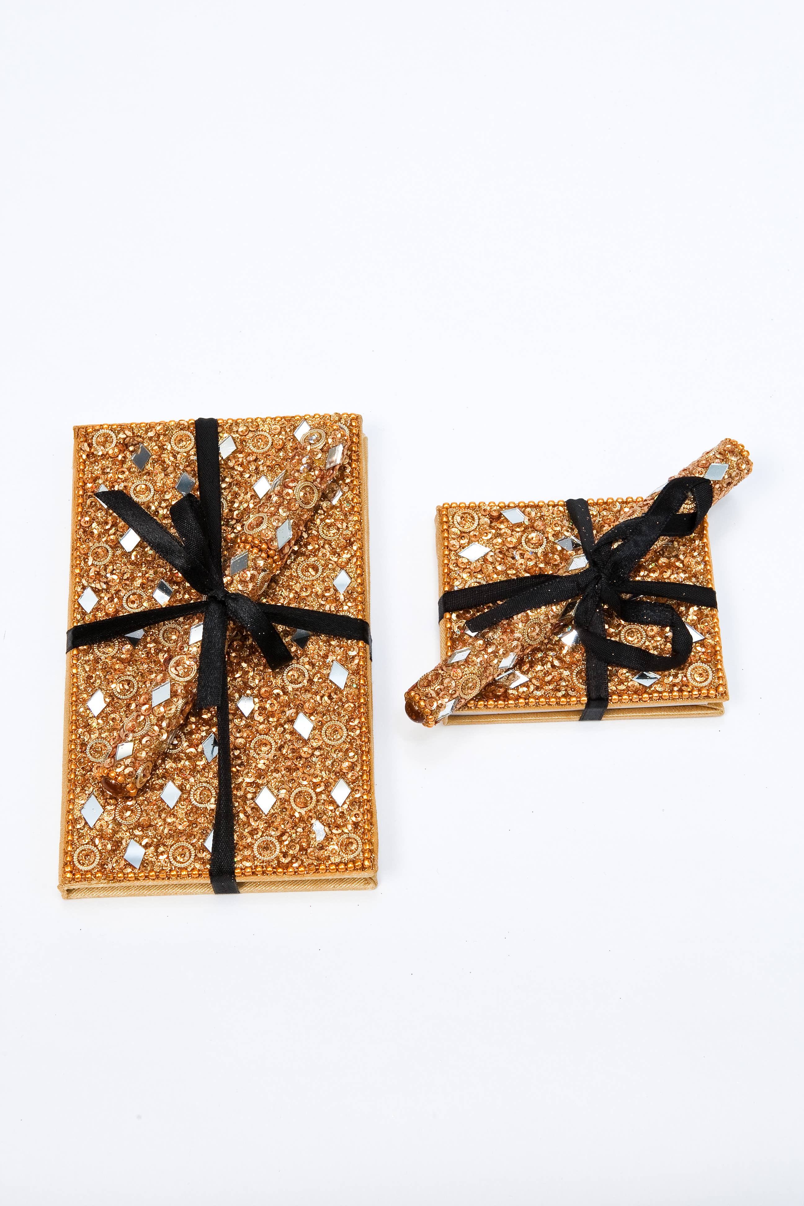Globe Enterprise - Wholesale Notebook - Sparkly Gold Notebook & Pen Set Large1