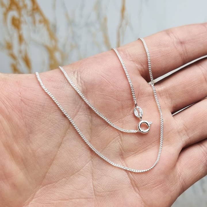 SilverAmber Jewellery - Wholesale Link & Chain Necklace - Made in Italy - 925 Sterling Silver Delicate 1.1 MM Curbs Chain with an anti-tarnish coating - GCH0141
