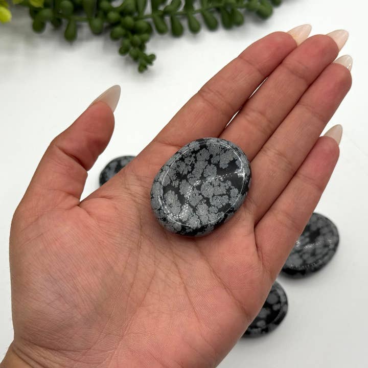 Meraki Gemstones - Wholesale Spiritual stone/crystal - Snowflake Obsidian Worry Stones 40x30x8mm (1 piece)2