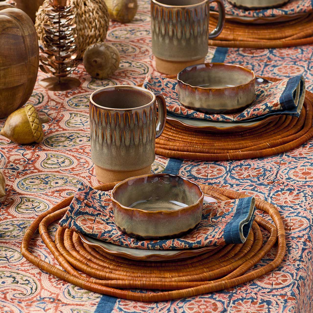 SERRV International - Wholesale Dinner & Cloth Napkin - Compass Paisley Kalamkari Napkins - Set of 42