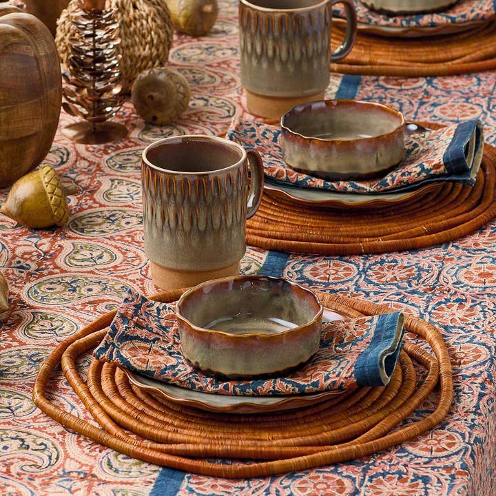 SERRV International - Wholesale Dinner & Cloth Napkin - Compass Paisley Kalamkari Napkins - Set of 42