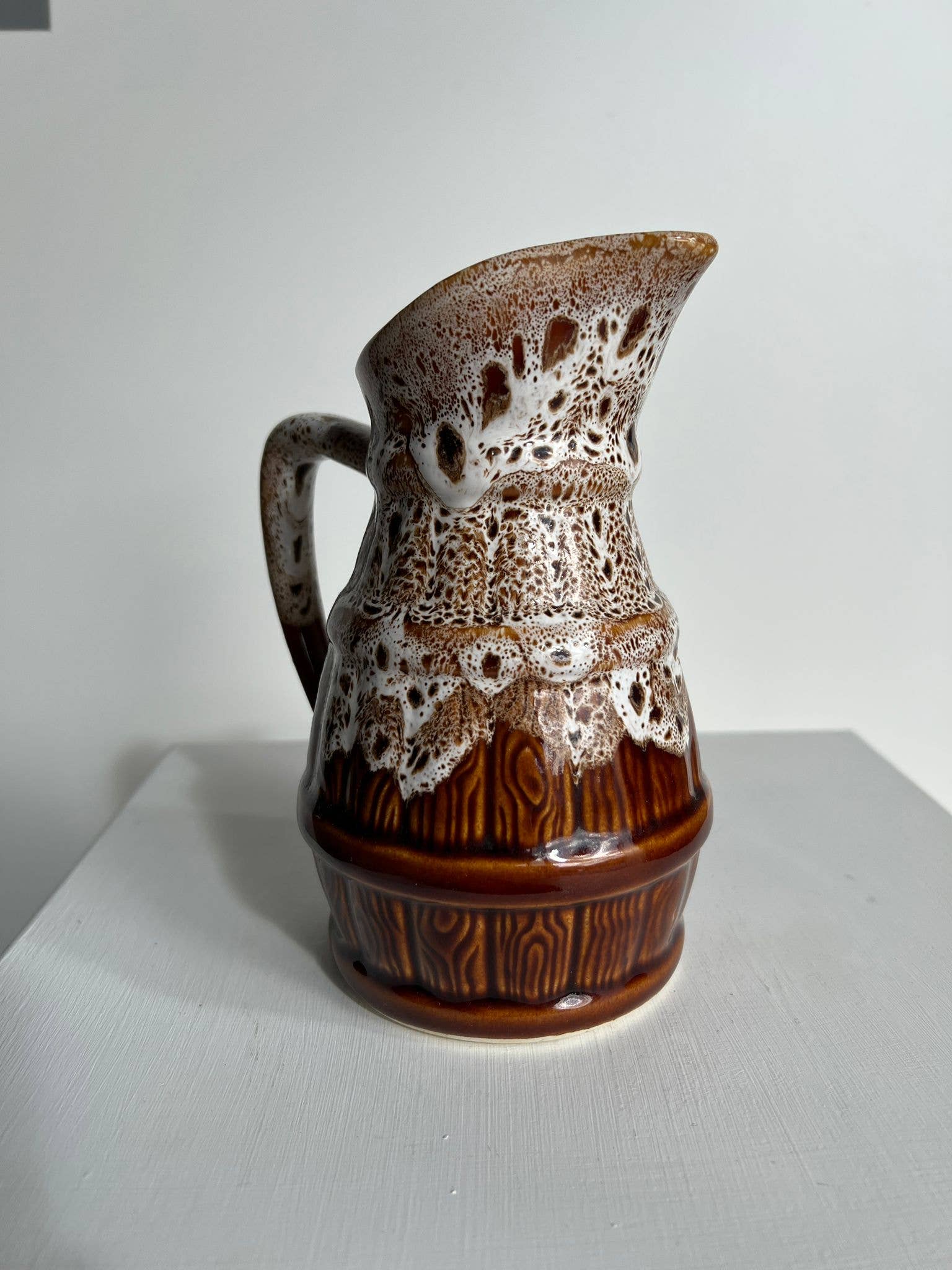 Office Objets – Objeto de mesa decorativo por atacado – Pequena jarra decorativa cerâmica vidrada com motivo de barril de cerveja19