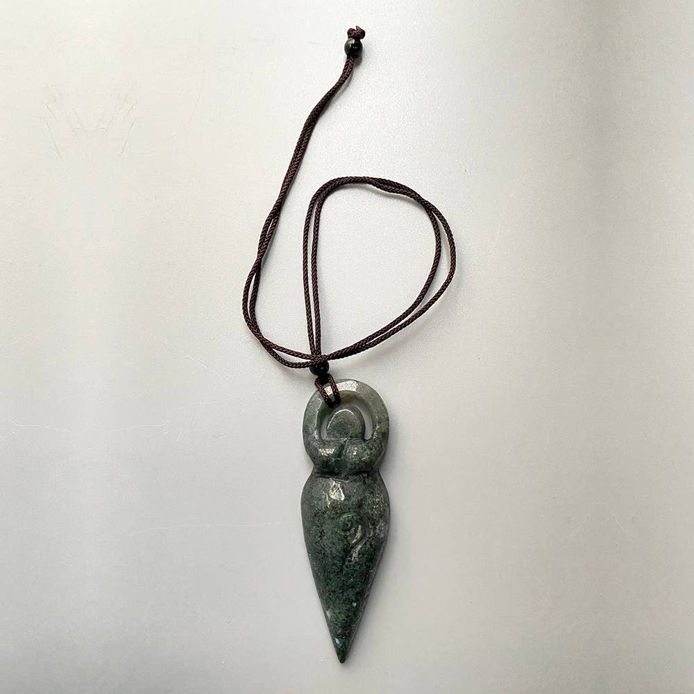 VIE – Engroshandel Halskæde med vedhæng – Vedhæng af Moder Jord-gudinde, 8x3 cm19