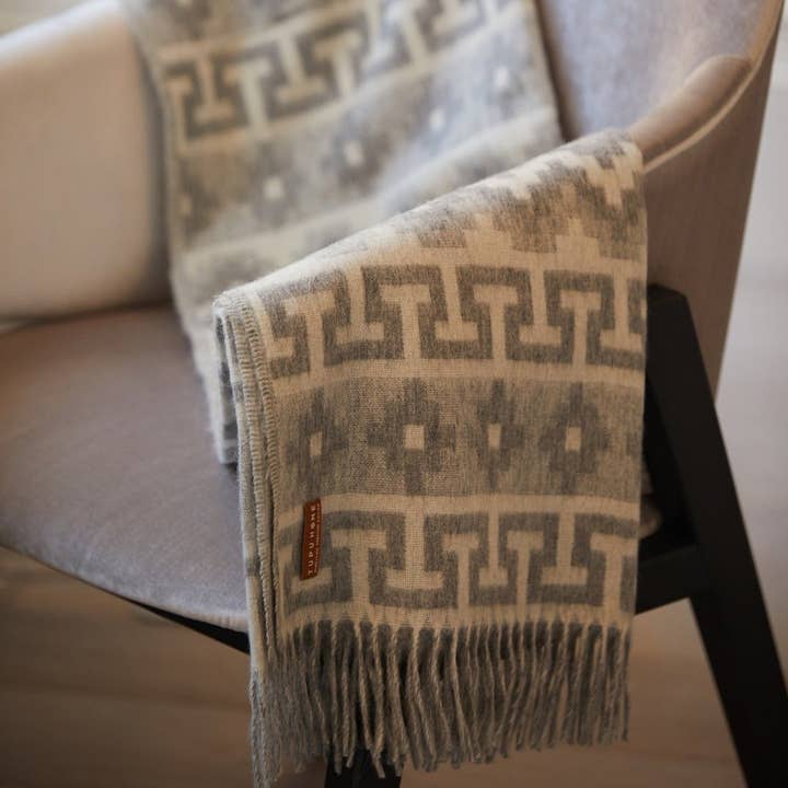 Chacana Throw - 50% Alpaca & Wool for wholesale by Tupu Home