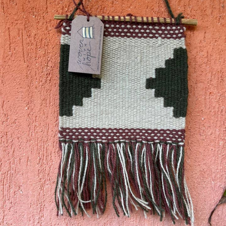 Woven With Hope – Engroshandel Gobelin/tekstil – Væghæng - Nourished Kollektion