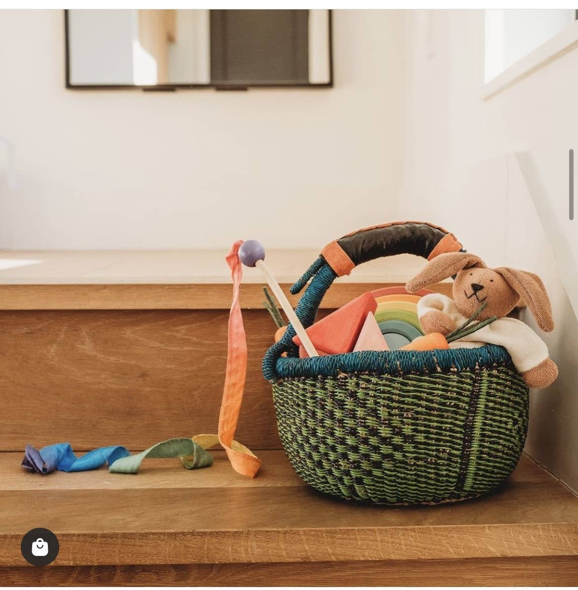 Jungle Direct – Großhandel Korb – Runder Korb aus handgeflochtenem Elefantengras mit Ledergriffen0