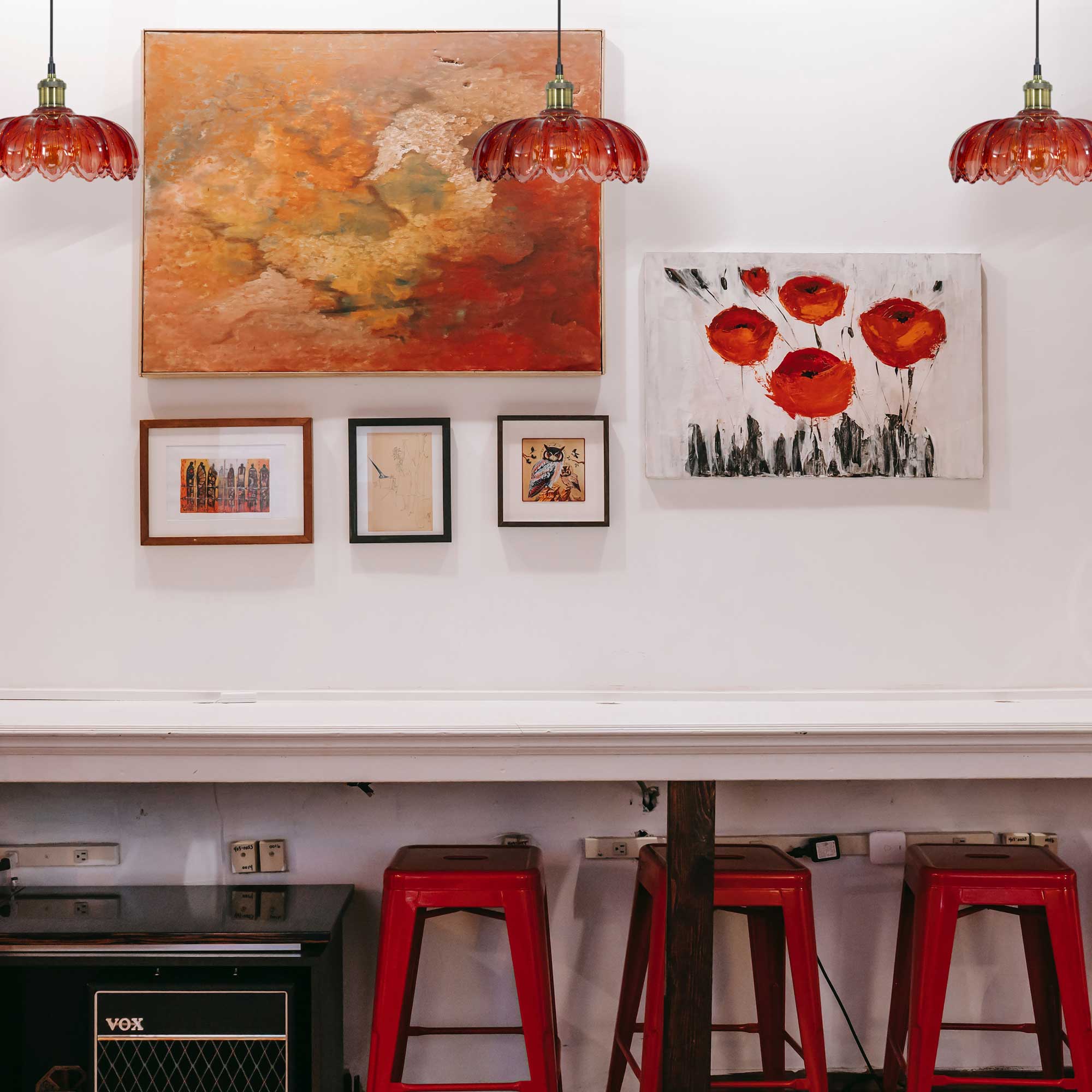 C-Création - Wholesale Chandelier/Hanging Light - Retro-style colored glass pendant Petal1