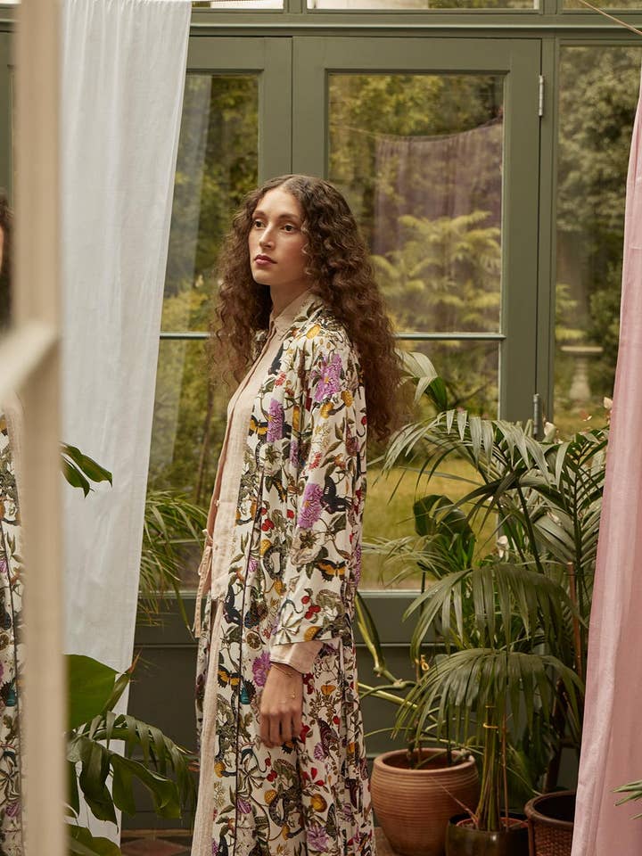Fable England - Wholesale Kimono - Women's - FABLE Floral Engravings Kimono