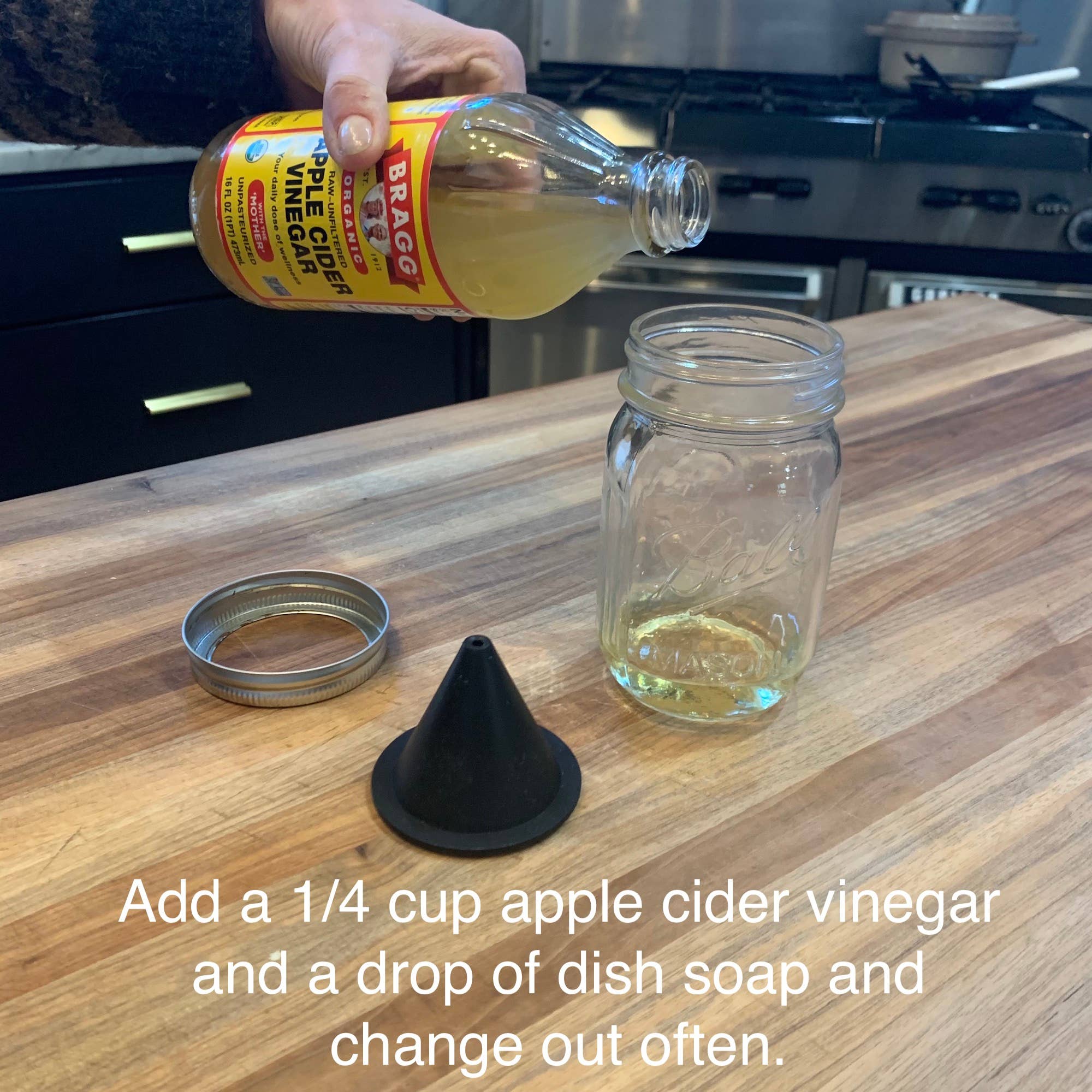 Fox Run Brands – wholesale Kitchen tool/gadget – Jarware Silicone Fruit Fly Trap, Regular Mouth Mason Jar1