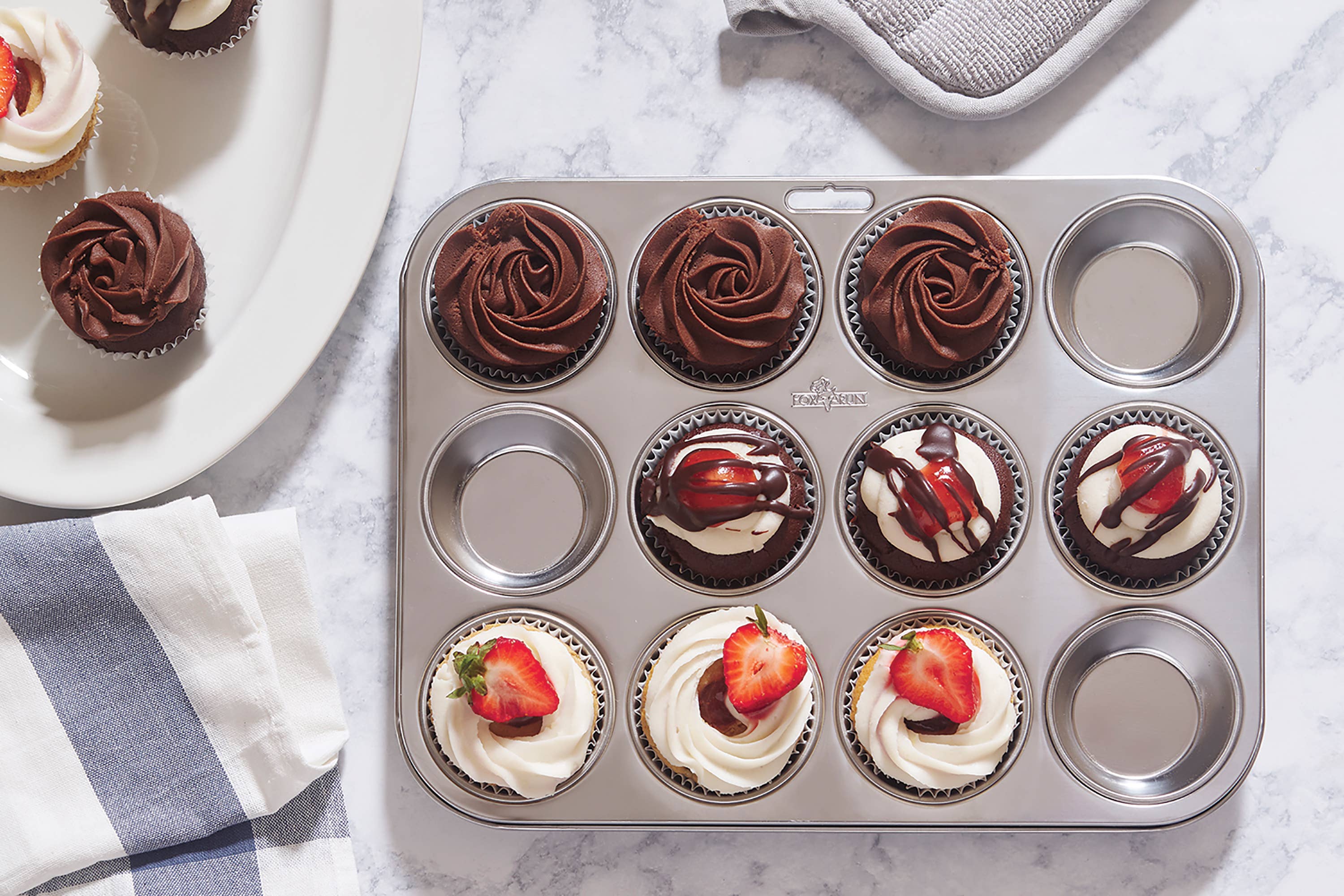 Fox Run Brands - Wholesale Cupcake/Muffin Pan - Fox Run Stainless Steel 12 Cup Muffin Pan, 10.5" x 13.75"6