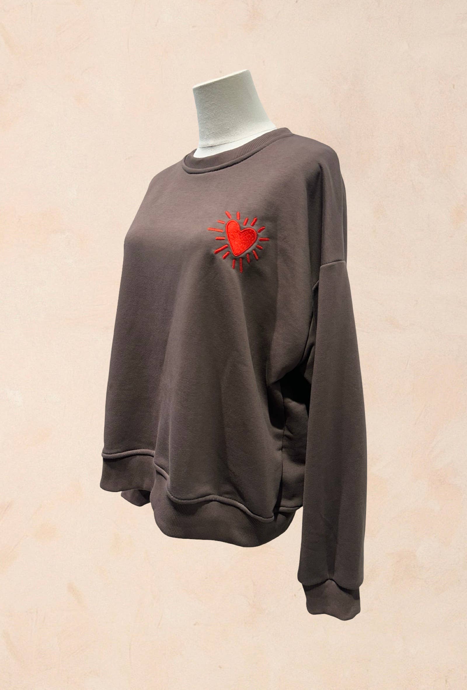 AMARIA - Vente Sweat-shirt – unisexe - Sweat-shirt Oversize Unisexe – Cœur Rouge Brodé - 90384165