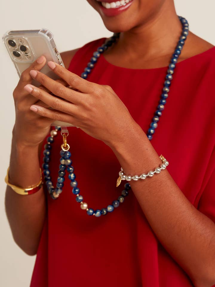 Cordon de téléphone à bandoulière en perles irisées pour la vente par ZENZII Jewelry