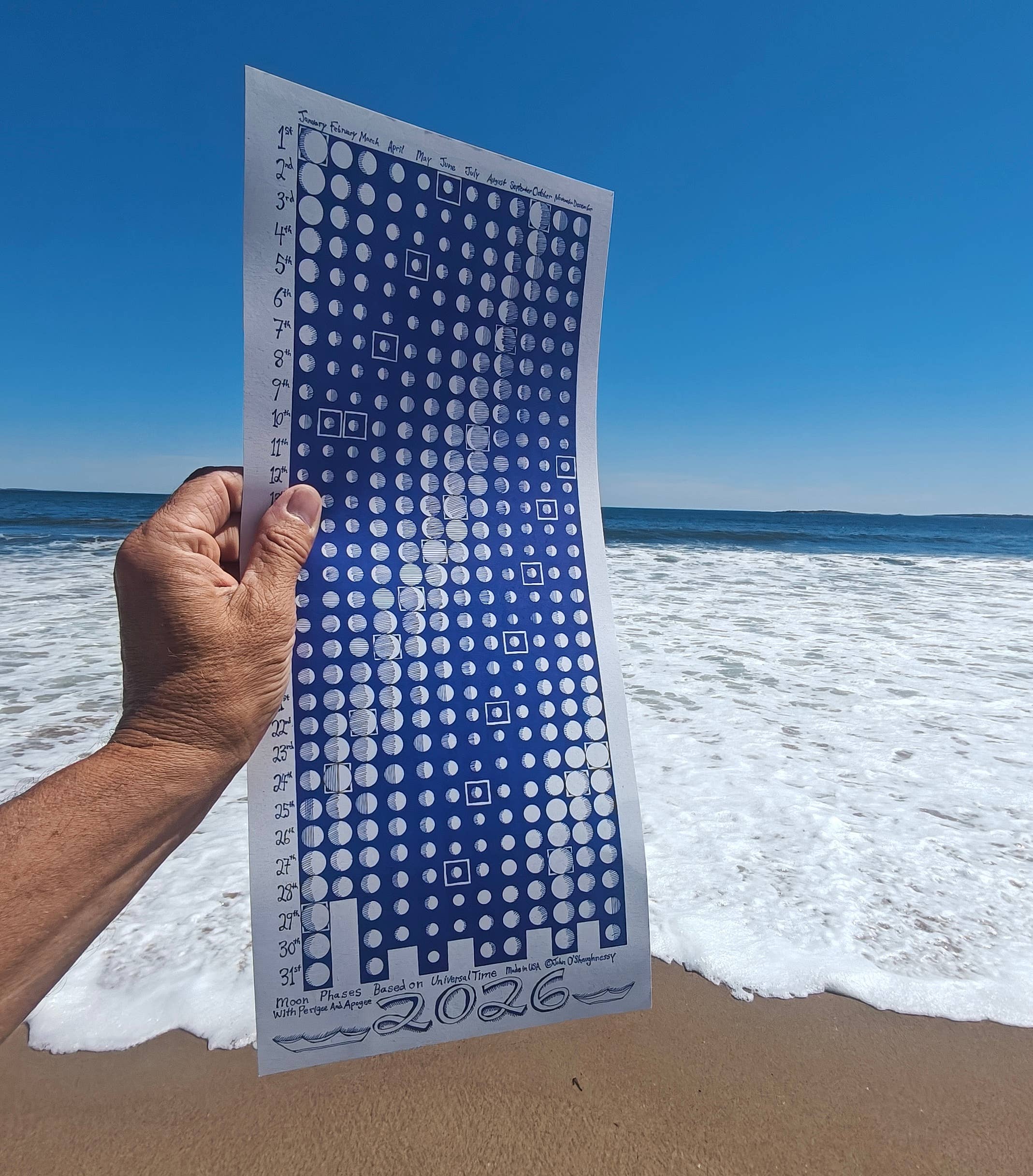 JD OShaughnessy - Vente Calendrier - Calendrier lunaire vertical 2026 avec périgée et apogée de la Lune8