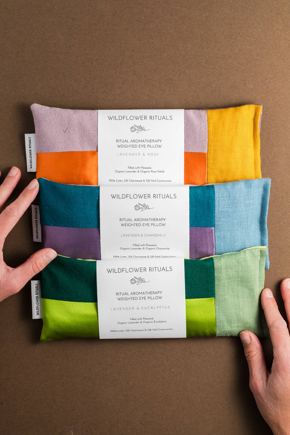 Wildflower Rituals - Wholesale Kuuroord/therapeutisch kussen - Aromatherapie verzwaard oogkussen - Eucalyptus & Lavendel2