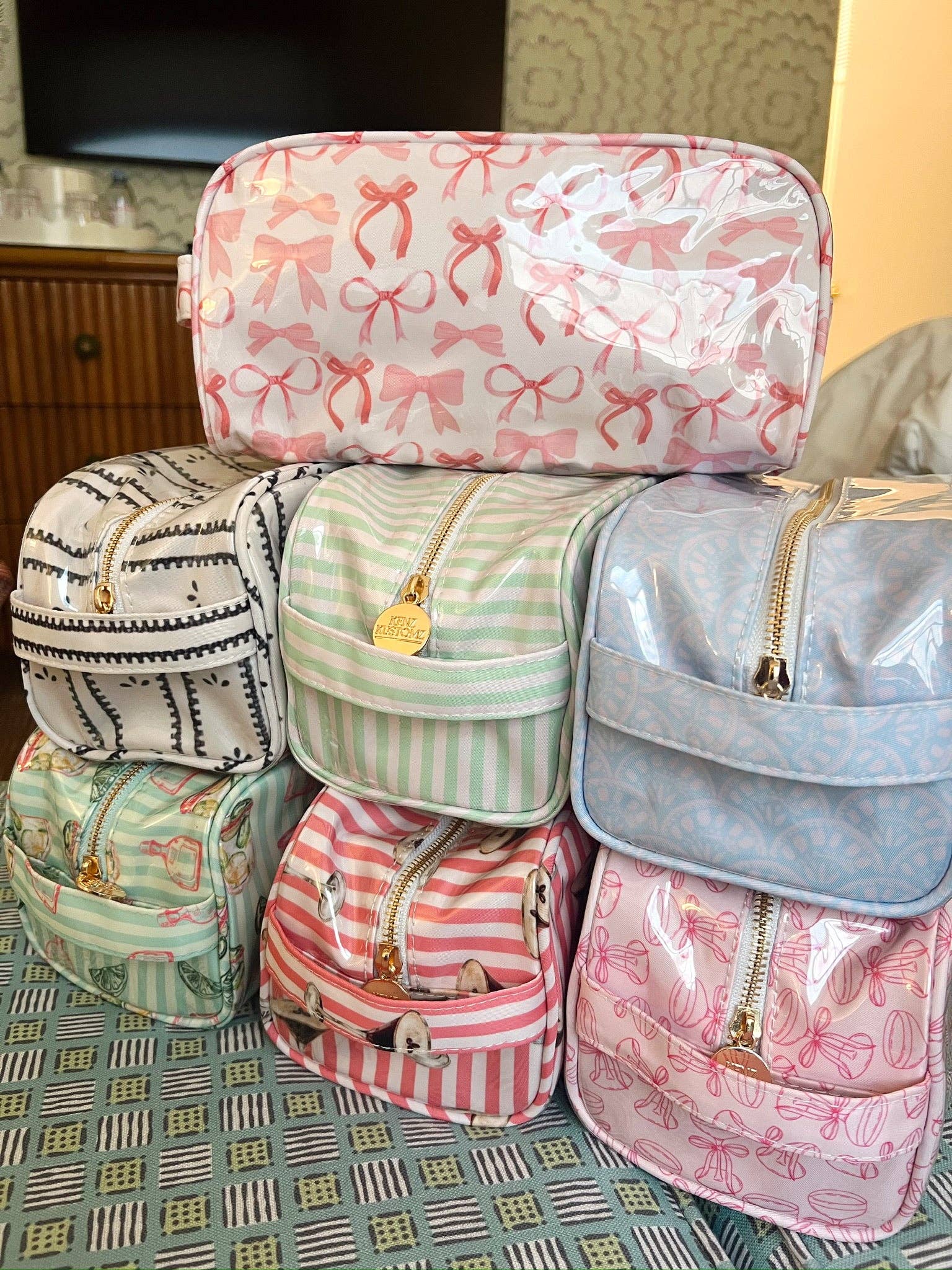 KENZKUSTOMZ - Wholesale Toiletry Bag - Women's - Clear Coat Toiletry Dopp Kit15