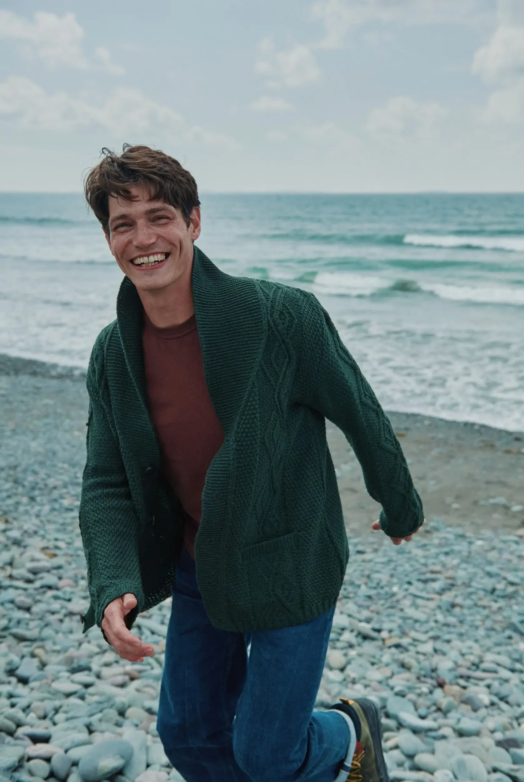 Aran Woollen Mills - Wholesale Cardigan - Men's - Killary Fjord Aran Cardigan - Forest Green1