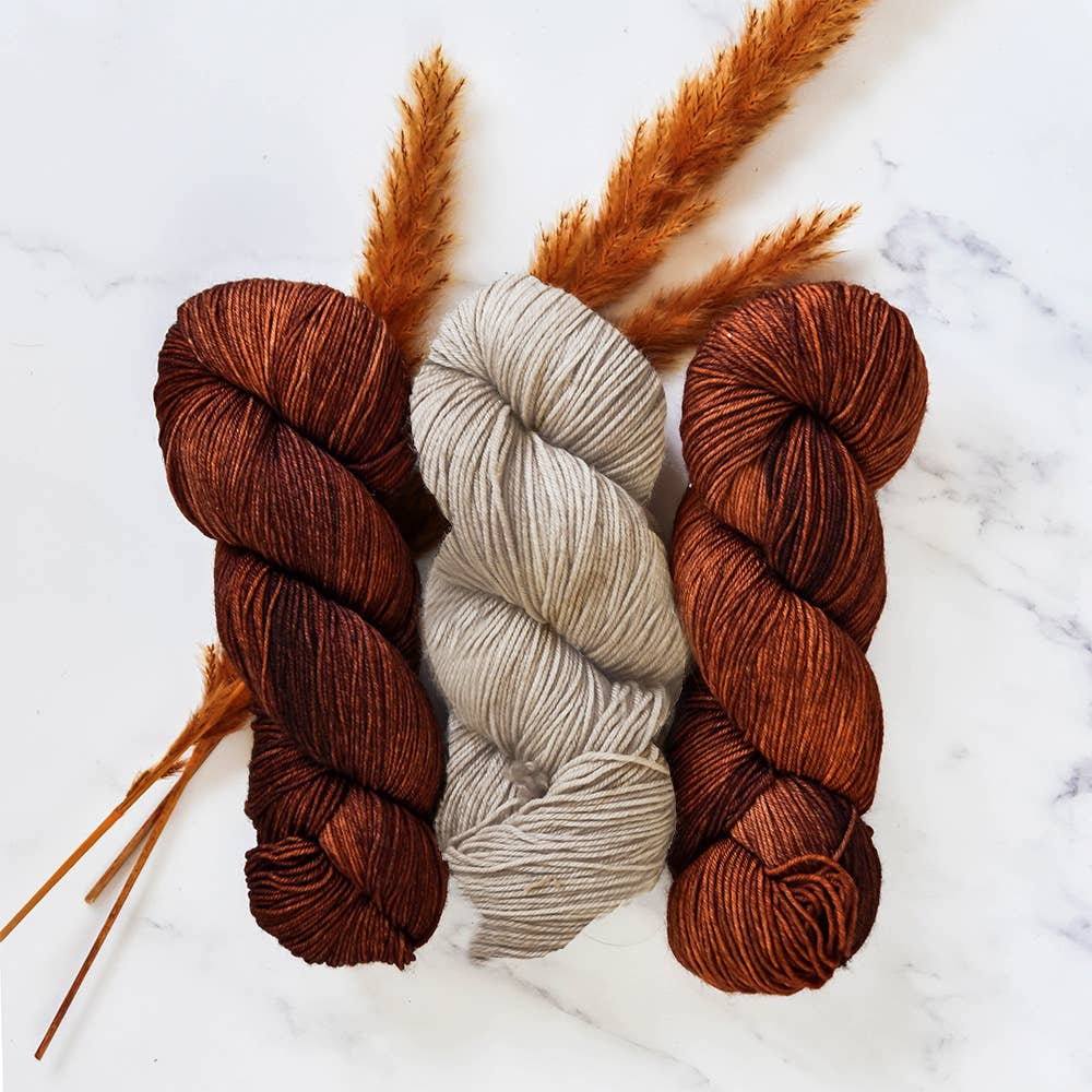 Crafter – wholesale DIY craft kit – Cozy Knit Cabled Socks Workshop Kit11