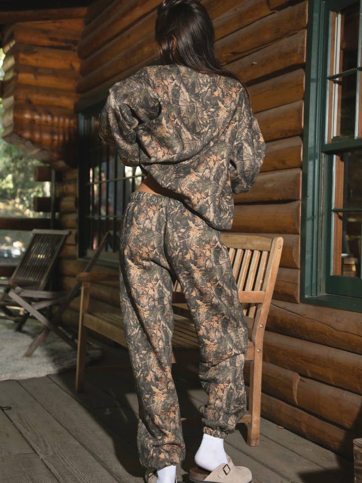 BAYOU Woodland Camo Fleece Jogger Tapered Sweatpants for wholesale on Faire1