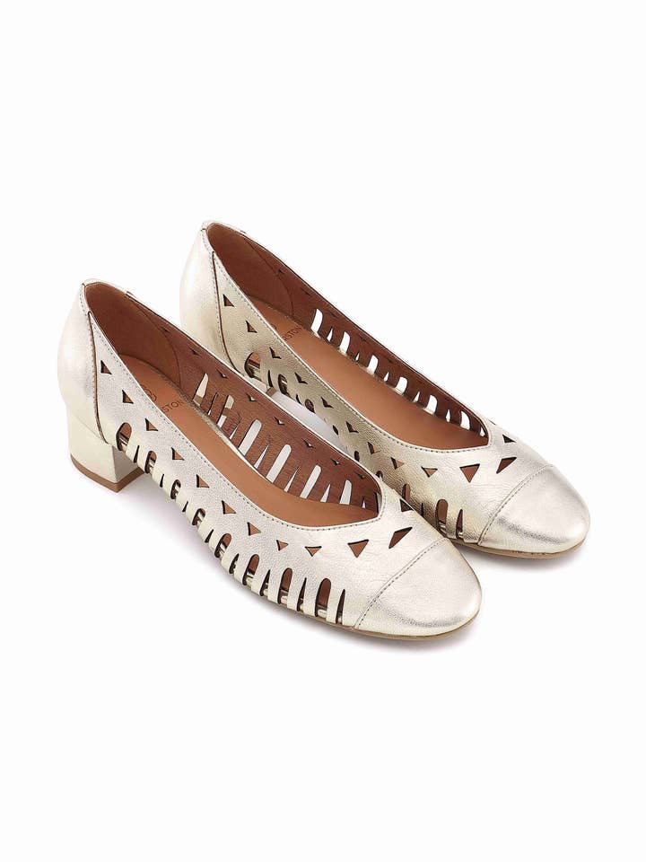 Sapato JULIA recortado em couro com salto baixo por atacado de Emilie Karston