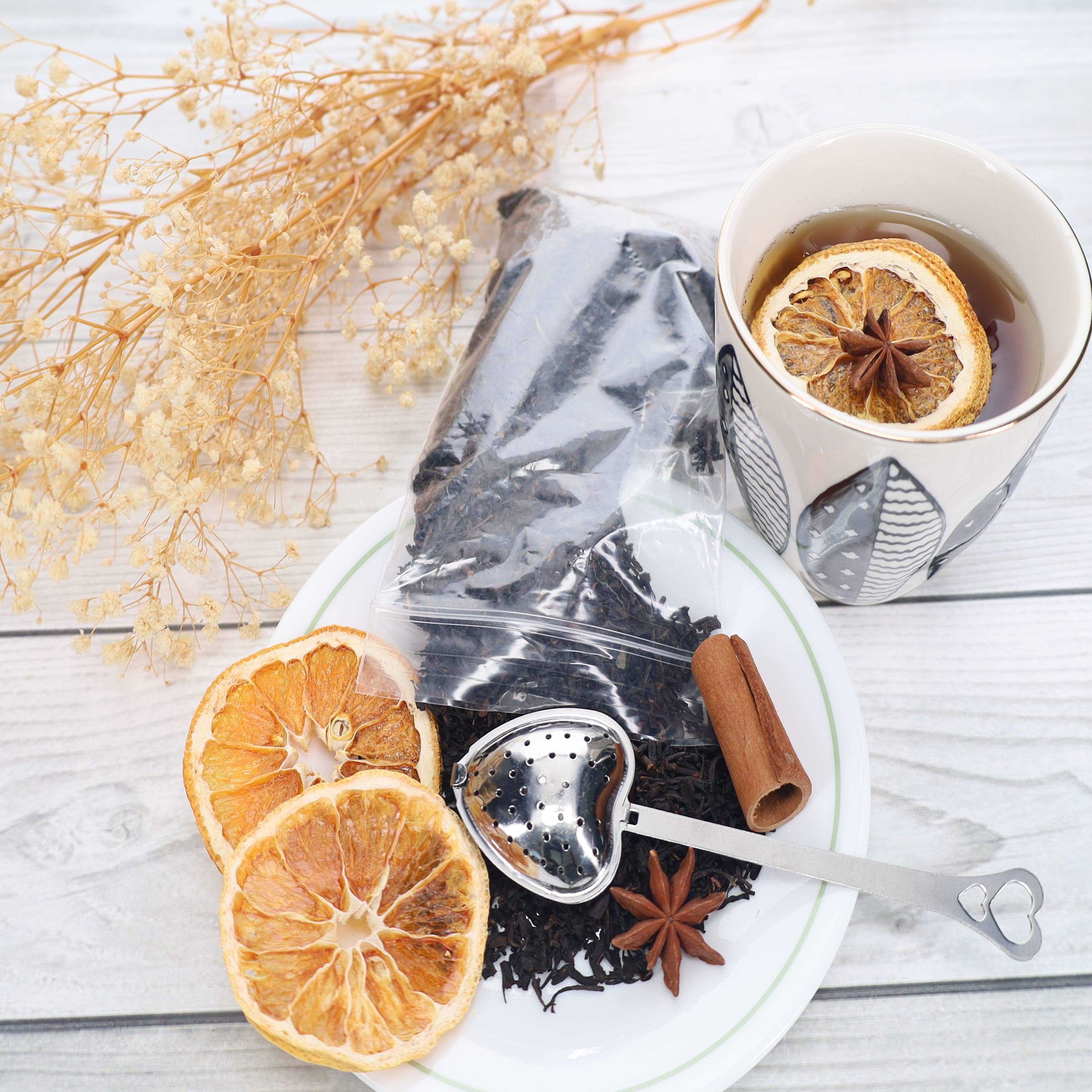 Cascade Teas & Botanicals - Vente Thé en vrac - Thé en vrac Gingembre Pêche, Citron Gingembre, Épices à l'Orange - Coffret 6 sachets1