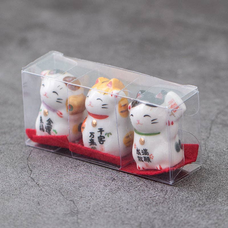 Gohobi （We cover U.S. import duties） - Wholesale Decorative Figurine - Gohobi A set of 3 Ceramic Lucky Cat Ornaments1
