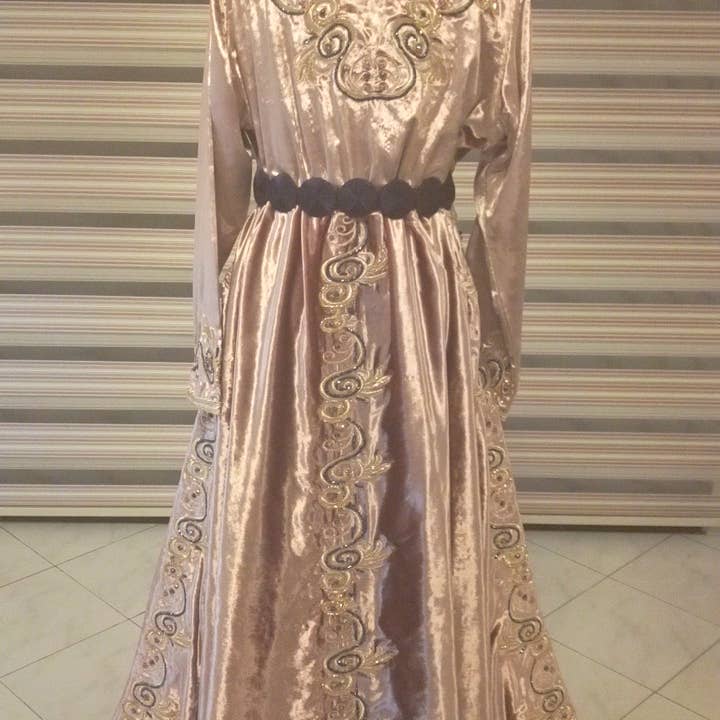 BAHAE FASHION - Wholesale Kaftan - Women's - Caftan de luxe fait main en velours de soie italien2