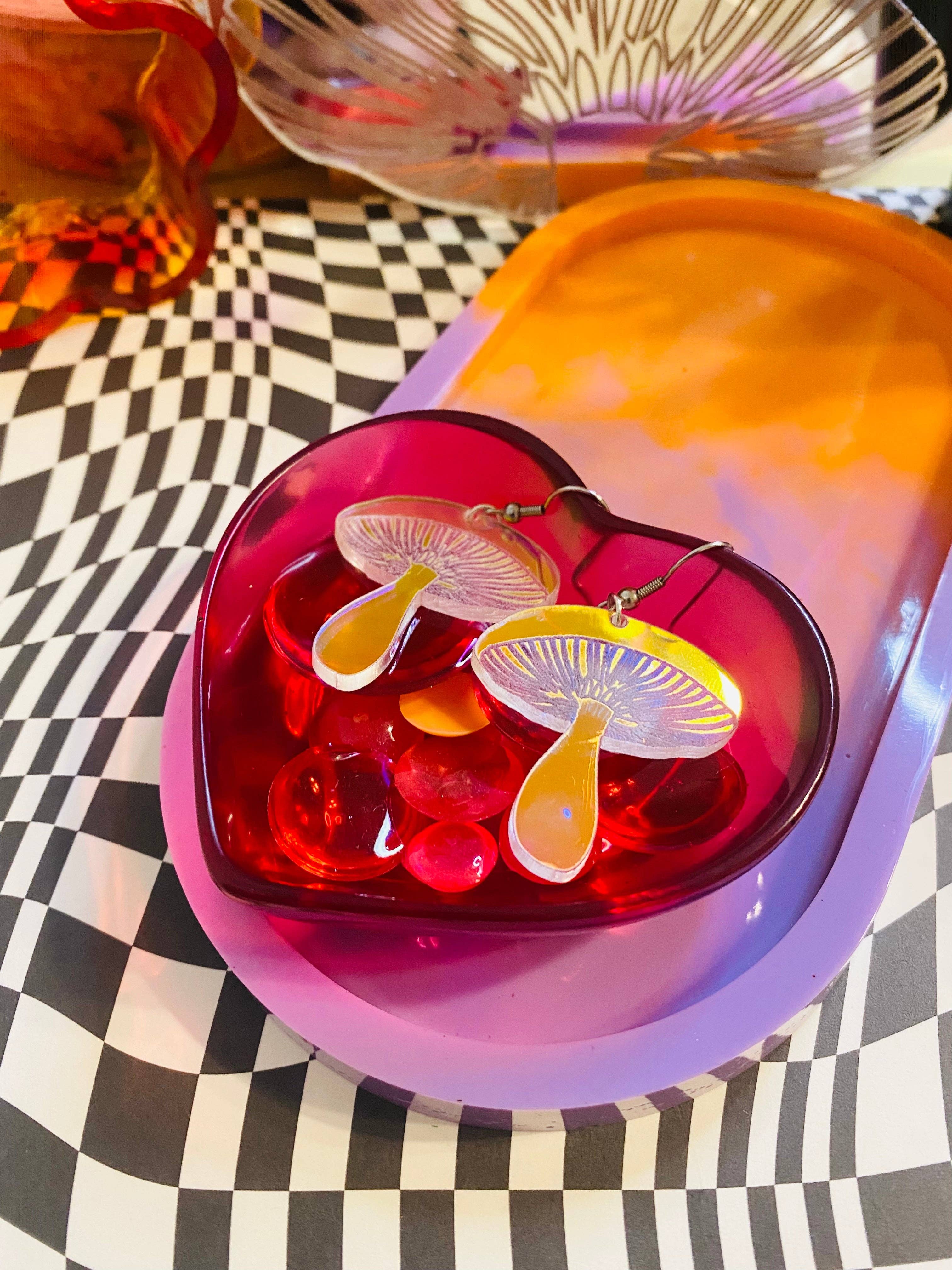 friedflowers – wholesale Dangle earrings – Mystical Mushroom Colour Changing Earrings2