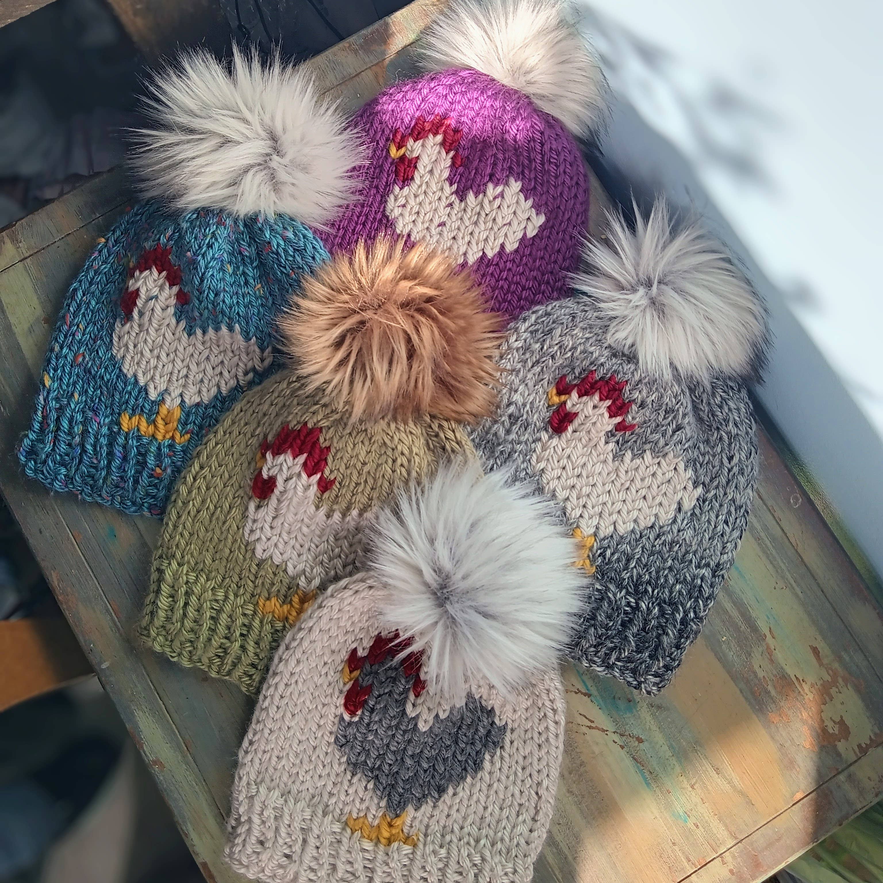 Knitted & Known - Vente Bonnet – femme - Bonnet Poulet, Bonnet Poulet Adulte, Chapeau pour amateurs de poulets11