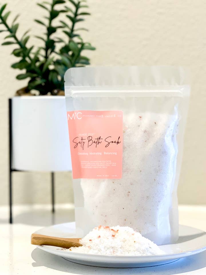Eucalyptus Mineral Bath Salt Soak - Clean Aromatherapy Detox for wholesale by momMY TIME candle co.