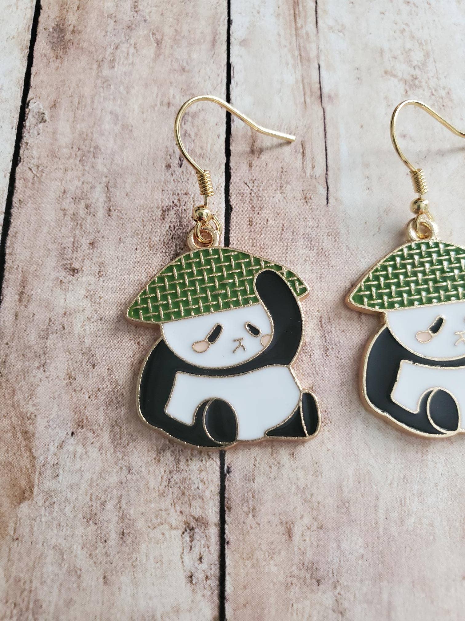 Tots And Tumblers Art - Vente Boucles d'oreilles pendantes - Boucles d'oreilles panda doré7