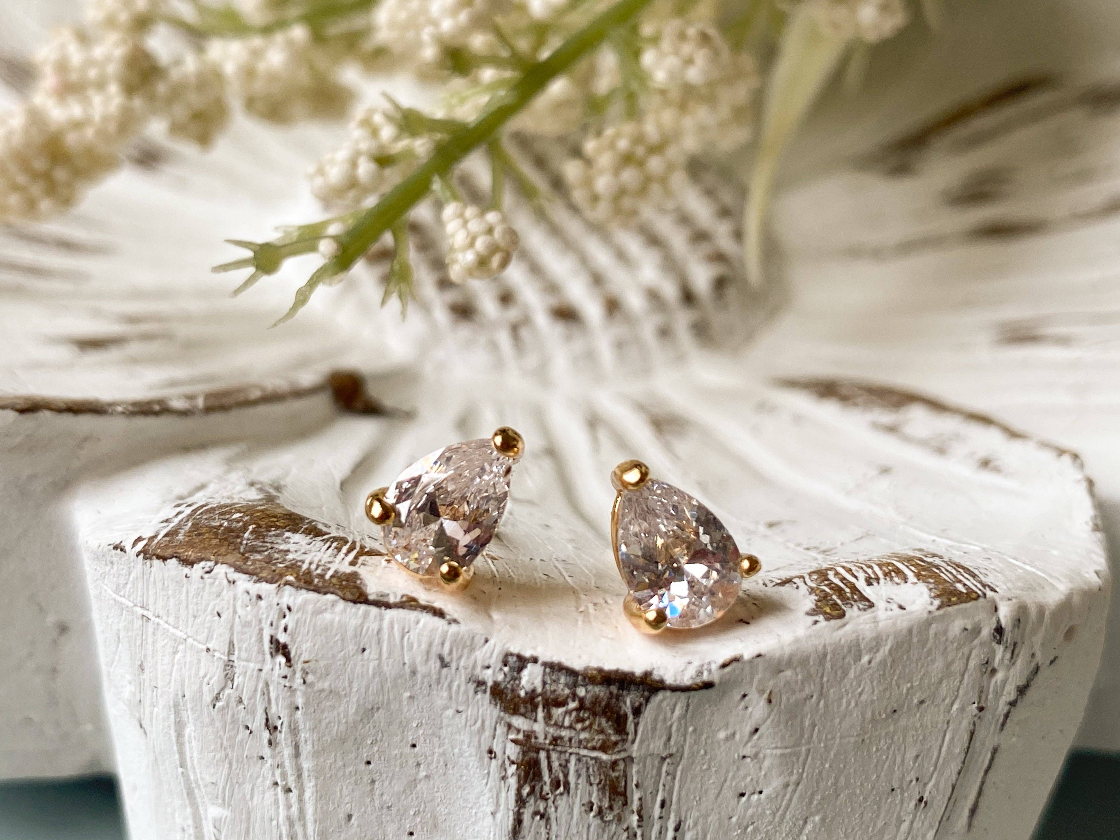 Agaveh girl – Großhandel Ohrstecker – Ohrstecker aus CZ in Tropfenform6