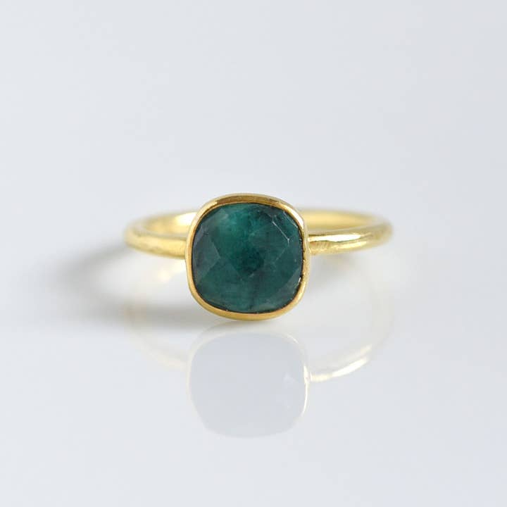 FELIX Z DESIGNS - Wholesale Single Stone/Solitaire Ring - Cushion-shaped Gemstone Ring (8mm)3