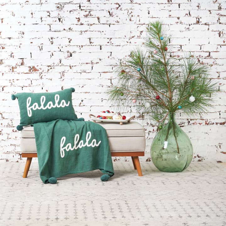 carol & frank - Wholesale Throw/Decorative Pillow - Christmas Falala Green Throw Pillow1