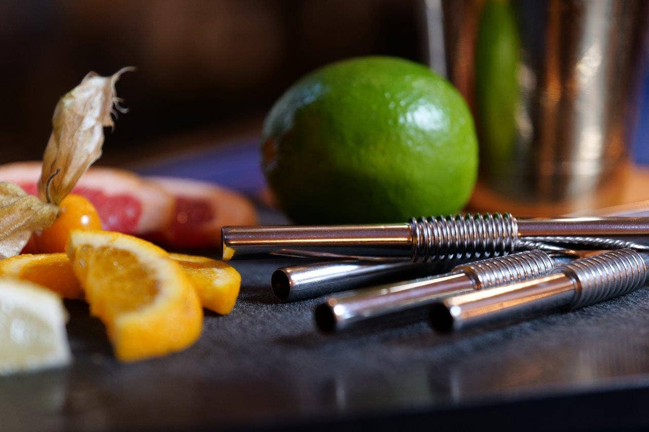 NUTS Innovations - Wholesale Drinking Straw - bendable stainless steel drinking straw set of 44