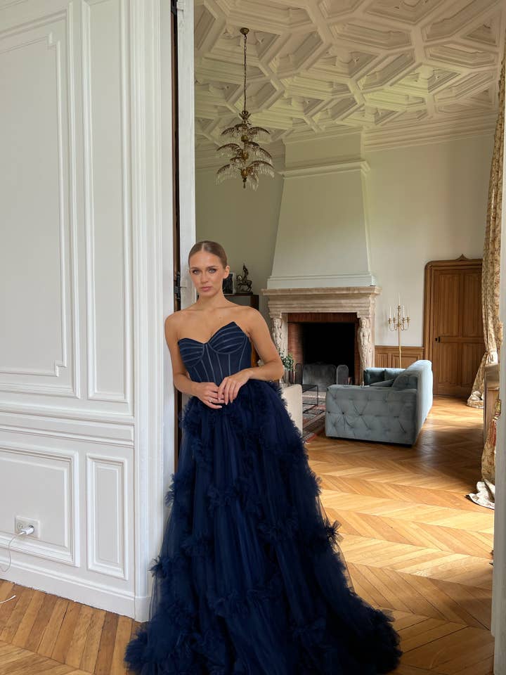 Navy blue tulle dress with a voluminous skirt for wholesale by Lemon Nana