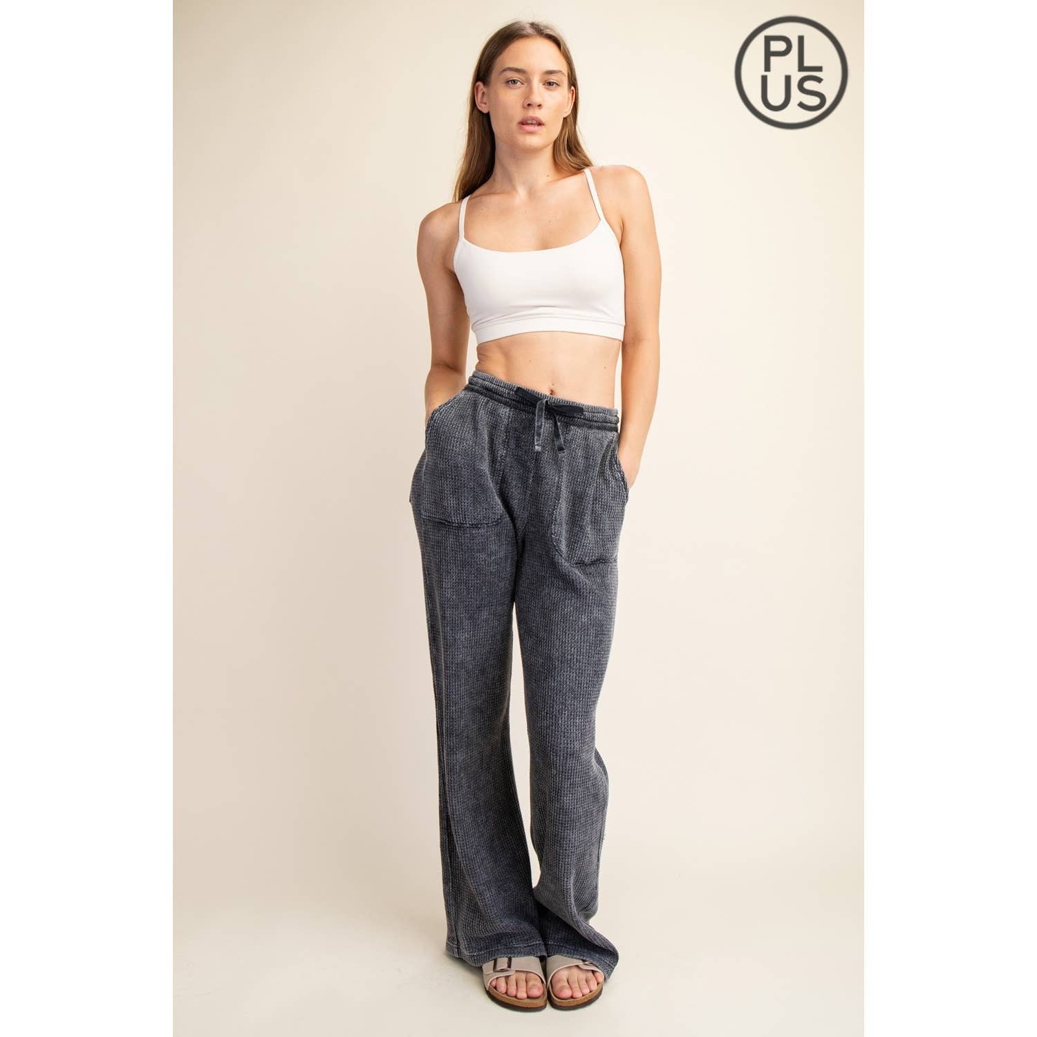 Rae Mode - Vente Pantalon de sport – femme - PANTALONS DE SURVÊTEMENT DROITS GAUFRÉS DÉLAVÉS AUX MINÉRAUX DE GRANDE TAILLE29