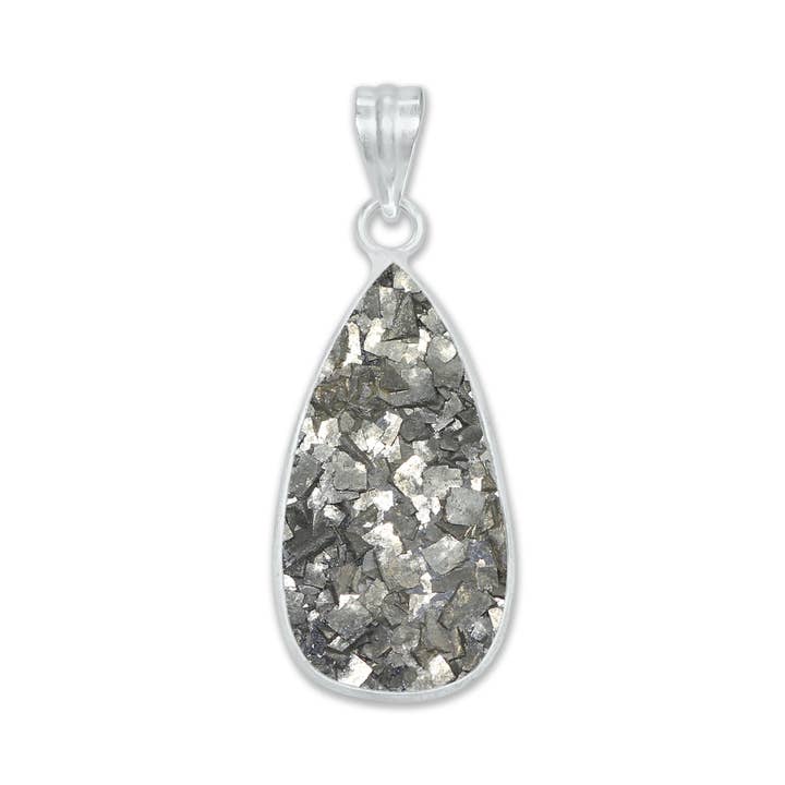 Handmade Jewels – wholesale Individuell berlock/hänge – Pyrit Druzy Minimalistiska Hängen - Handgjorda, Silverpläterad Mässing, Grossistkristallsmycken9