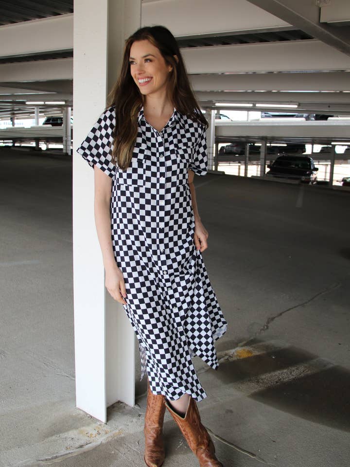 ROBE/KIMONO À CARREAUX NOIR/BLANC TH13 (7 Pièces) pour la vente par Turquoise Haven